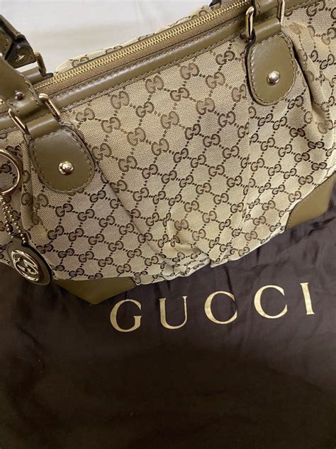 gucci controllato que significa|gucci bag controllato.